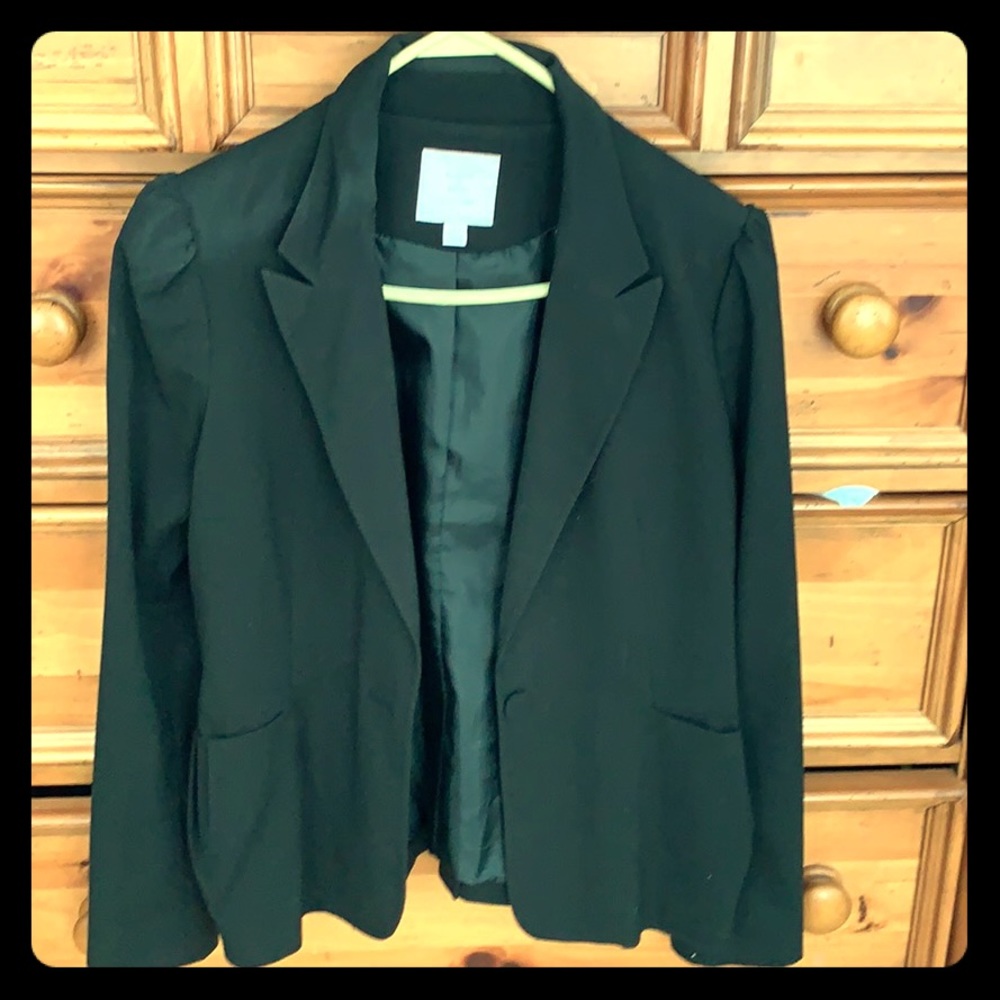 Blazer - Picture 2 of 4